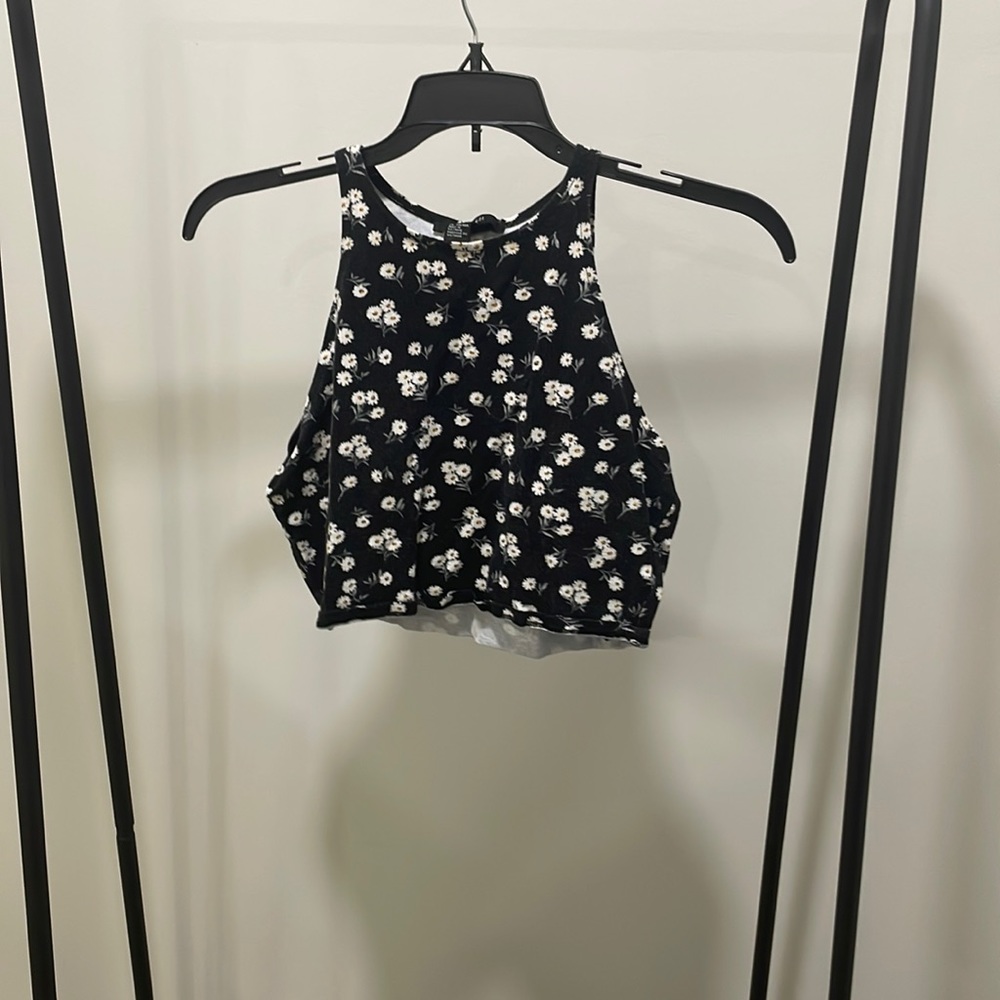 Halter Tank